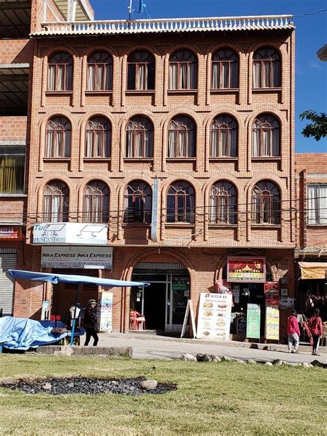 copacabana hostel|best breakfast in copacabana.
